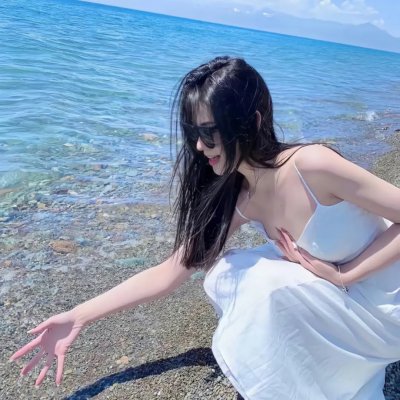 等爱的女神 海报
